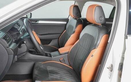 Skoda Superb III рестайлинг, 2015 год, 1 649 000 рублей, 10 фотография