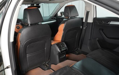 Skoda Superb III рестайлинг, 2015 год, 1 649 000 рублей, 11 фотография