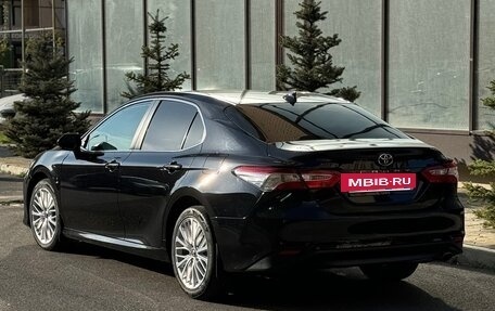 Toyota Camry, 2020 год, 2 480 000 рублей, 3 фотография