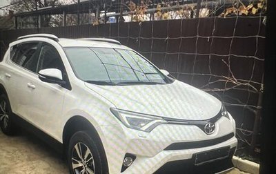 Toyota RAV4, 2018 год, 2 800 000 рублей, 1 фотография