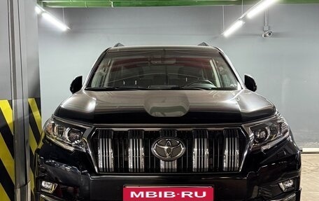 Toyota Land Cruiser Prado 150 рестайлинг 2, 2019 год, 6 200 000 рублей, 2 фотография