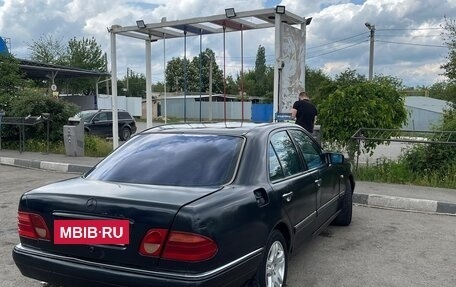 Mercedes-Benz E-Класс, 2000 год, 325 000 рублей, 3 фотография