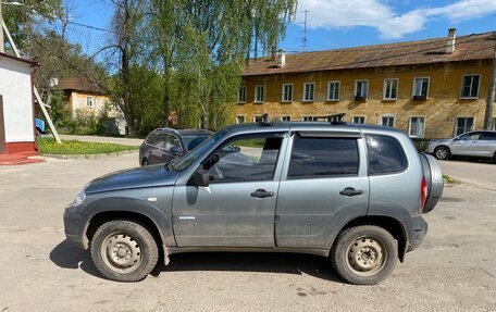 Chevrolet Niva I рестайлинг, 2011 год, 450 000 рублей, 3 фотография