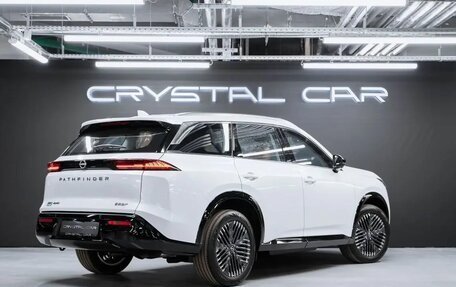 Nissan Pathfinder, 2024 год, 6 000 000 рублей, 5 фотография