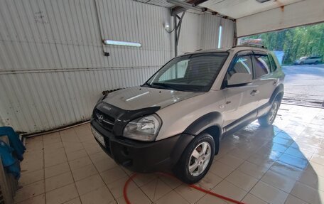 Hyundai Tucson III, 2006 год, 1 250 000 рублей, 30 фотография