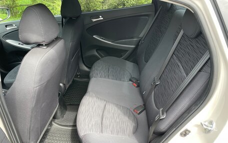 Hyundai Solaris II рестайлинг, 2016 год, 1 300 000 рублей, 12 фотография