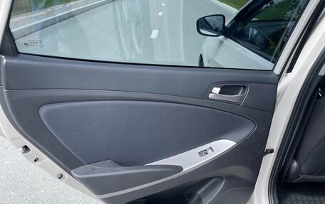 Hyundai Solaris II рестайлинг, 2016 год, 1 300 000 рублей, 13 фотография