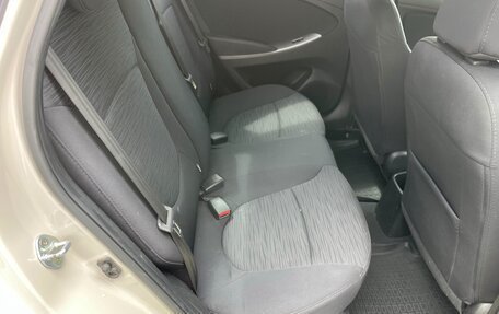 Hyundai Solaris II рестайлинг, 2016 год, 1 300 000 рублей, 16 фотография