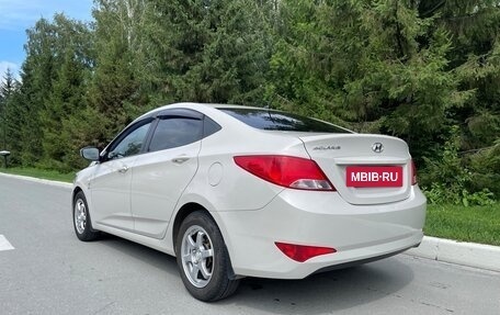 Hyundai Solaris II рестайлинг, 2016 год, 1 300 000 рублей, 9 фотография