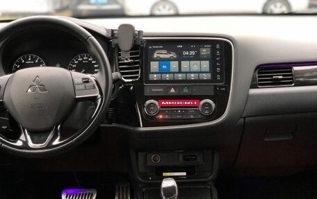 Mitsubishi Outlander III рестайлинг 3, 2021 год, 1 771 442 рублей, 24 фотография