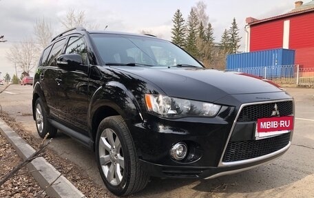 Mitsubishi Outlander III рестайлинг 3, 2011 год, 1 459 000 рублей, 3 фотография