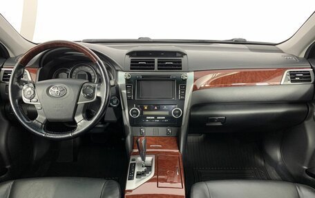 Toyota Camry, 2011 год, 1 650 000 рублей, 7 фотография