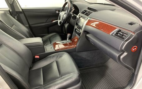 Toyota Camry, 2011 год, 1 650 000 рублей, 14 фотография