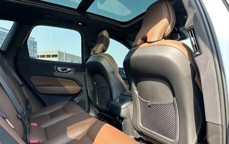 Volvo XC60 II, 2022 год, 3 040 000 рублей, 6 фотография