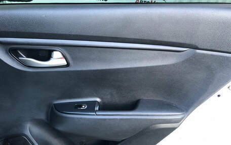 KIA Rio IV, 2019 год, 1 059 000 рублей, 20 фотография