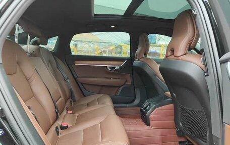 Volvo S90 II рестайлинг, 2022 год, 3 100 000 рублей, 7 фотография