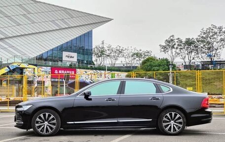Volvo S90 II рестайлинг, 2022 год, 3 100 000 рублей, 5 фотография