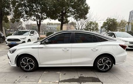 MG 5, 2024 год, 1 490 000 рублей, 4 фотография