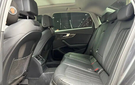 Audi A4, 2022 год, 2 300 000 рублей, 15 фотография