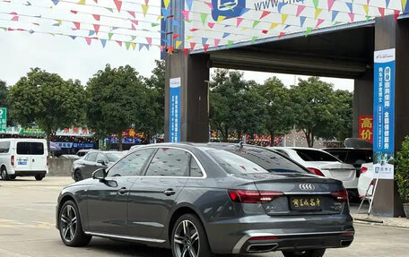 Audi A4, 2022 год, 2 300 000 рублей, 6 фотография