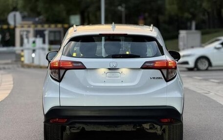 Honda Vezel, 2021 год, 1 240 600 рублей, 4 фотография