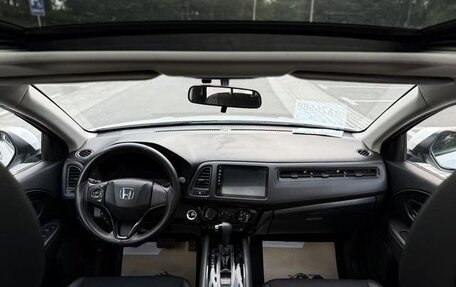 Honda Vezel, 2021 год, 1 240 600 рублей, 9 фотография
