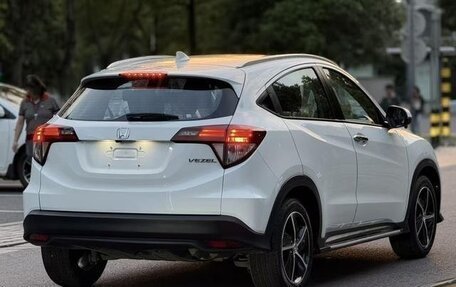 Honda Vezel, 2021 год, 1 240 600 рублей, 5 фотография
