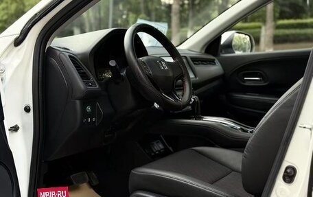 Honda Vezel, 2021 год, 1 240 600 рублей, 7 фотография