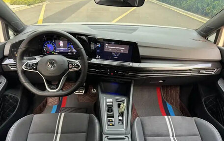 Volkswagen Golf VIII, 2022 год, 1 668 011 рублей, 6 фотография