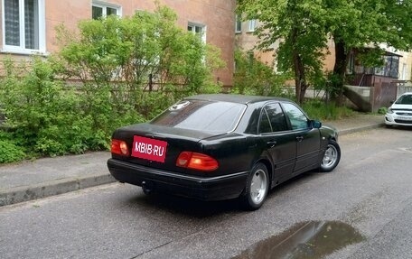 Mercedes-Benz E-Класс, 1995 год, 225 000 рублей, 7 фотография