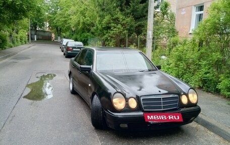 Mercedes-Benz E-Класс, 1995 год, 225 000 рублей, 8 фотография