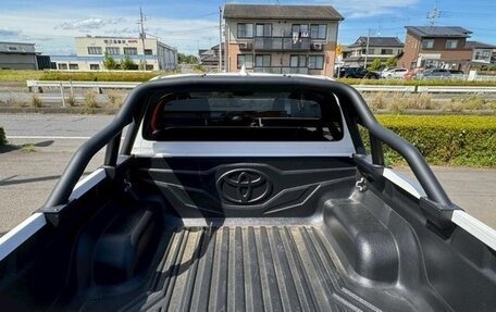 Toyota Hilux VIII, 2021 год, 2 890 099 рублей, 10 фотография