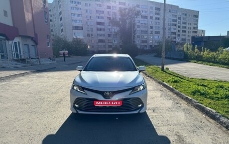 Toyota Camry, 2018 год, 2 650 000 рублей, 1 фотография