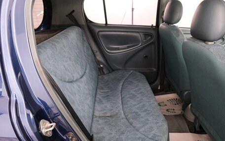 Toyota Vitz, 2000 год, 399 000 рублей, 20 фотография