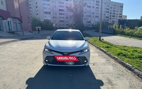 Toyota Camry, 2018 год, 2 650 000 рублей, 7 фотография