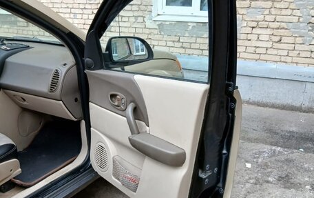 Saturn VUE II, 2002 год, 650 000 рублей, 13 фотография
