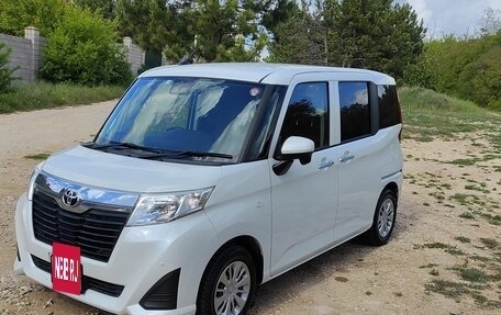 Toyota Roomy I, 2019 год, 1 200 000 рублей, 2 фотография