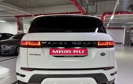 Land Rover Range Rover Evoque II, 2022 год, 2 700 000 рублей, 6 фотография