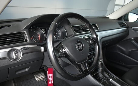 Volkswagen Passat B8 рестайлинг, 2017 год, 1 866 000 рублей, 8 фотография