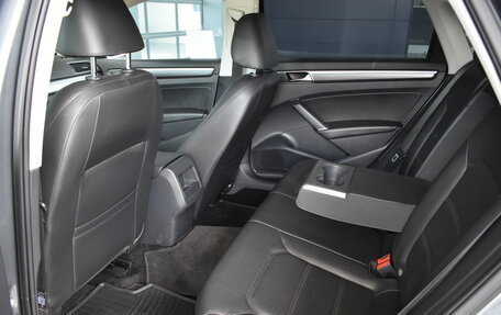 Volkswagen Passat B8 рестайлинг, 2017 год, 1 866 000 рублей, 10 фотография