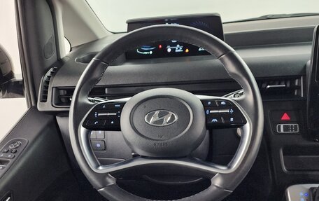 Hyundai Staria, 2022 год, 2 970 000 рублей, 8 фотография