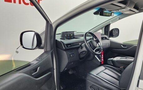 Hyundai Staria, 2022 год, 2 970 000 рублей, 10 фотография