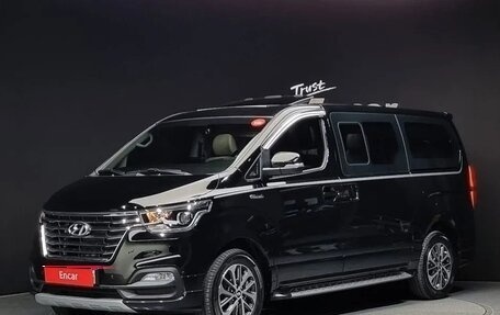 Hyundai Grand Starex Grand Starex I рестайлинг 2, 2019 год, 3 545 000 рублей, 1 фотография