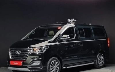Hyundai Grand Starex Grand Starex I рестайлинг 2, 2019 год, 3 545 000 рублей, 1 фотография