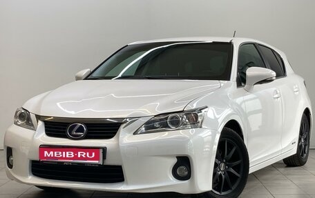 Lexus CT I рестайлинг, 2013 год, 1 850 000 рублей, 1 фотография