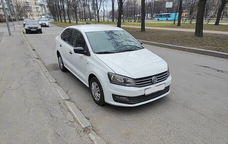 Volkswagen Polo VI (EU Market), 2020 год, 975 000 рублей, 2 фотография