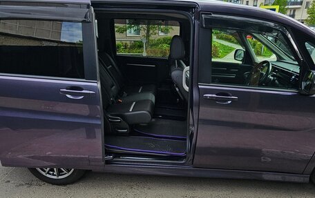 Honda Stepwgn IV, 2017 год, 2 450 000 рублей, 6 фотография