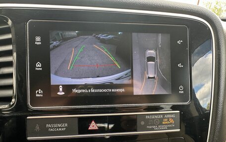 Mitsubishi Outlander III рестайлинг 3, 2019 год, 2 450 000 рублей, 23 фотография