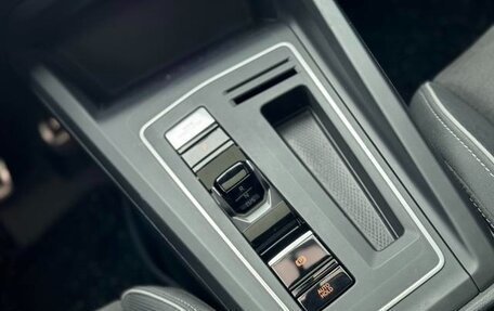 Volkswagen Golf VIII, 2022 год, 1 950 999 рублей, 11 фотография