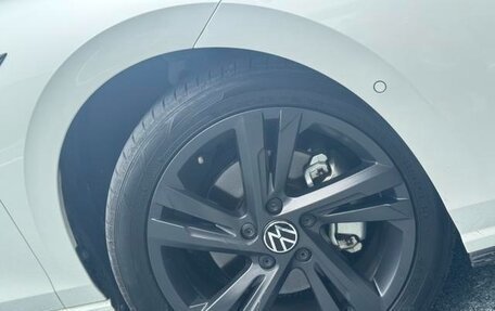 Volkswagen Golf VIII, 2022 год, 1 950 999 рублей, 14 фотография